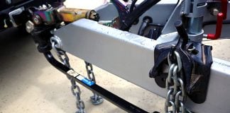 Weight distribution hitch