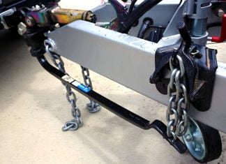 Weight distribution hitch