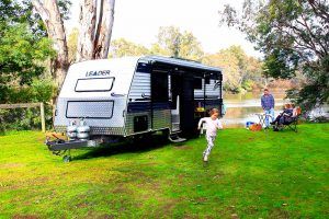 leader caravans