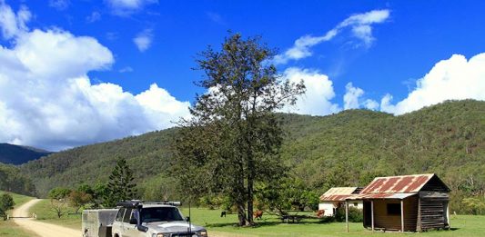 Old Glenn Innes Road: Travel Guide Old Glenn Innes Road