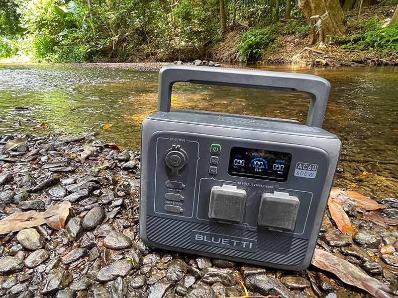 BLUETTI AC60 Portable Power Station (403Wh)