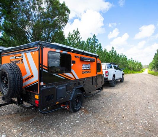 Hybrid Review: JAWA Lowdown 13 JAWA